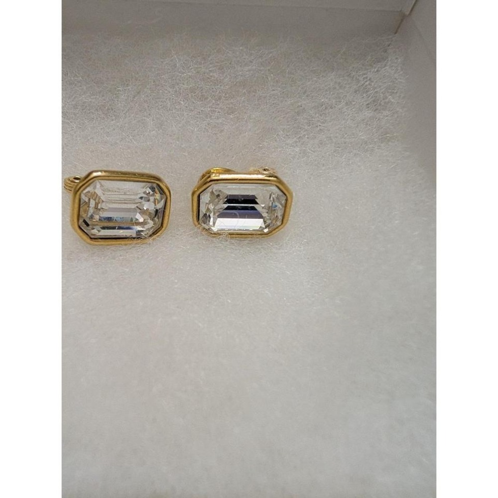 Vintage Monet Clear Rhinestone Clip on Earrings‎